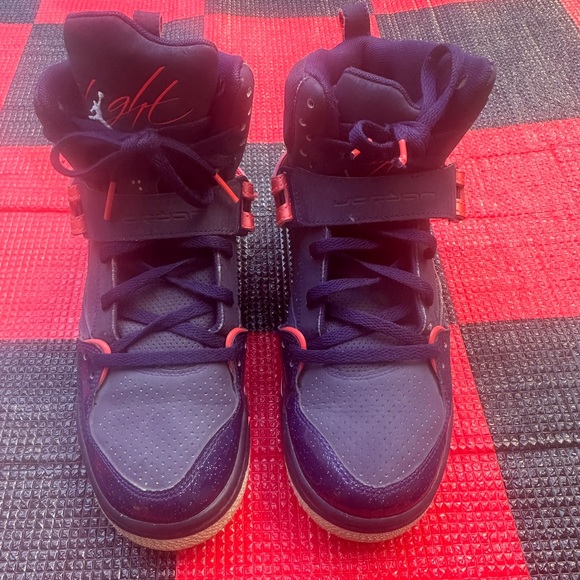 Jordan FLT 45 Hi GS Imperial Purple size 7Y
Style: 547769-561 - Picture 7 of 9